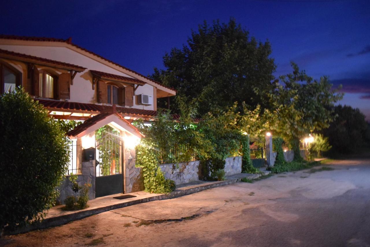 Family Villa Kalypso Oreoi Exterior photo