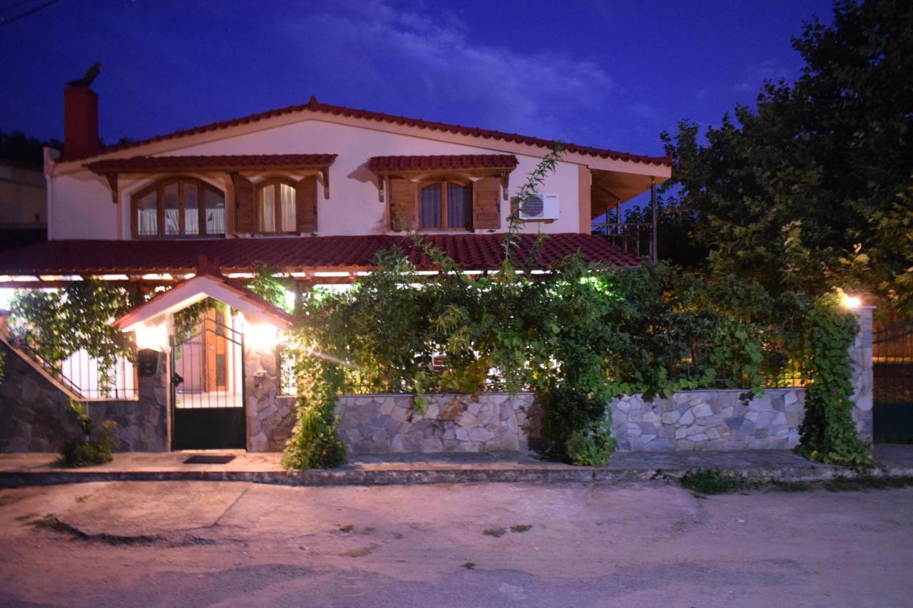 Family Villa Kalypso Oreoi Exterior photo